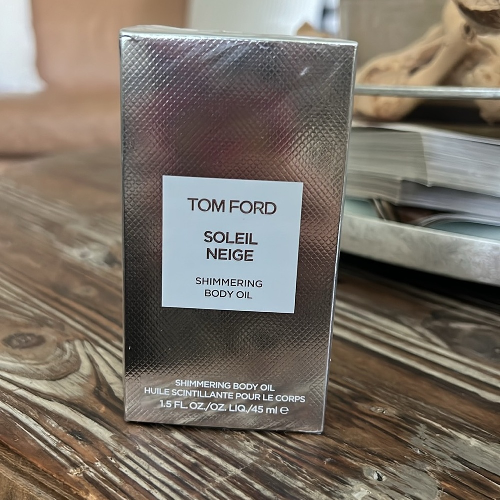 Tom Ford  Soleil Neige Shimmering Body Oil